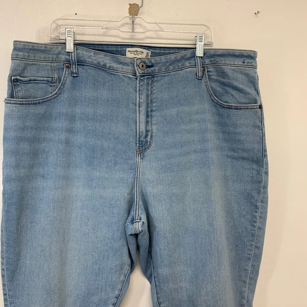 Abercrombie & Fitch Curve Love Sper Skinny Ankle High Rise  Jeans Light Wash 24W